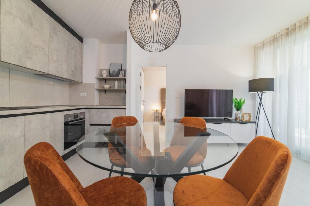 Perla Luxury Apartment Split Exterior photo